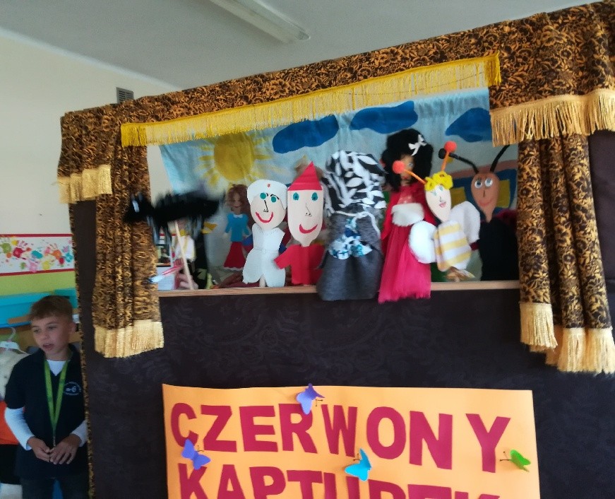 Teatrzyk uczniów ze Szkoły Podstawowej nr 6